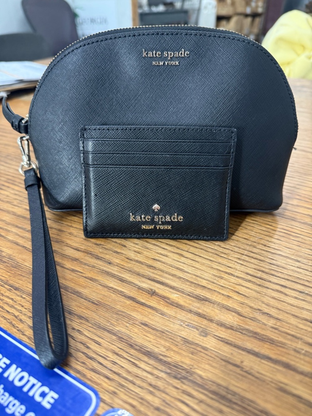 kate spade Black Interior Label with Cream Tag